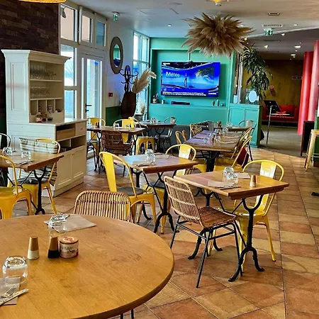 Ibis Centre Polygone Otel