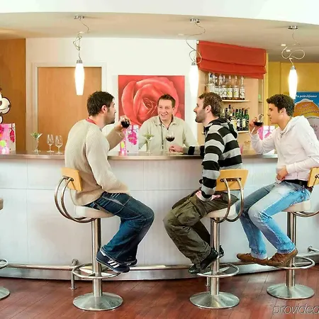 Ibis Centre Polygone Hotel