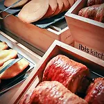 Ibis Centre Polygone Hotel 3*