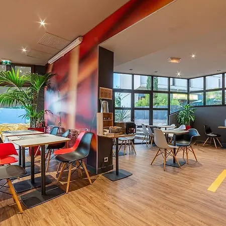 Otel Ibis Centre Polygone