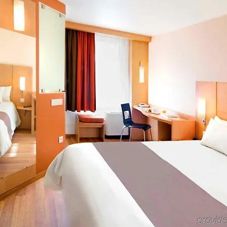 Hotel Ibis Centre Polygone