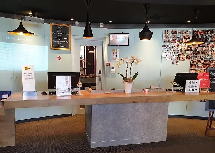 Hotel Ibis Centre Polygone 3*