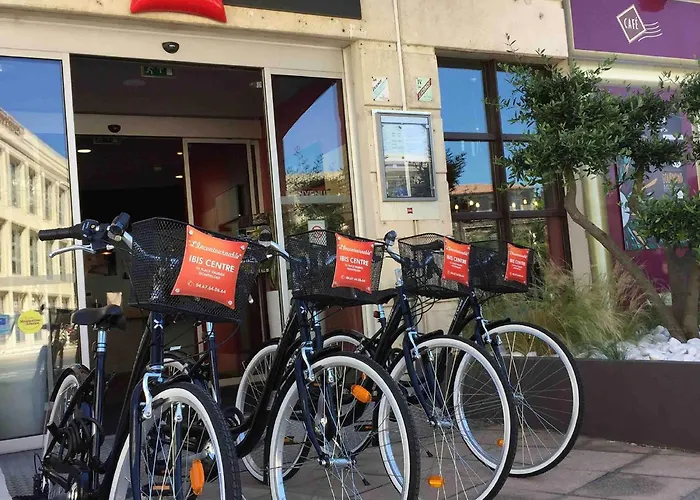 Ibis Centre Polygone Hotel