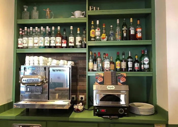 Hotel Ibis Centre Polygone 3*